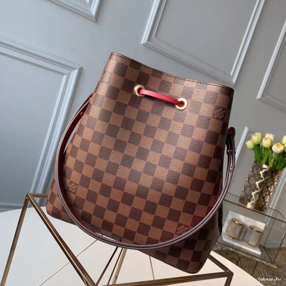 NÉONOÉ LOUIS VUITTON 1225